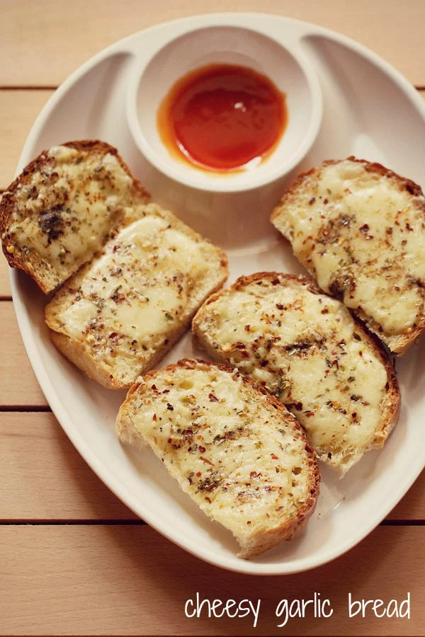 amul cheese garlic bread